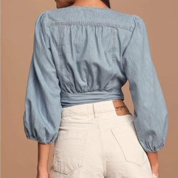 Free People Sophie Denim Wrap Crop Top Light Wash Cotton Sz S Y2K Boho Tie Front - Picture 3 of 9